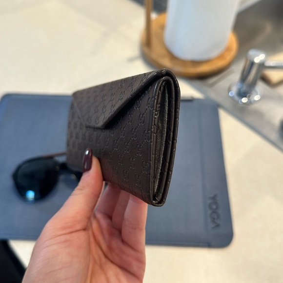 Gucci Sunglasses - Picture 8 of 8